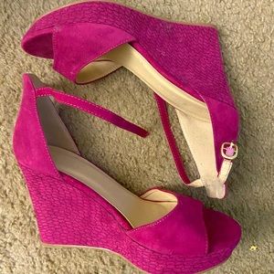 Size 8 1/2 WILD DIVA Lounge wedges womens